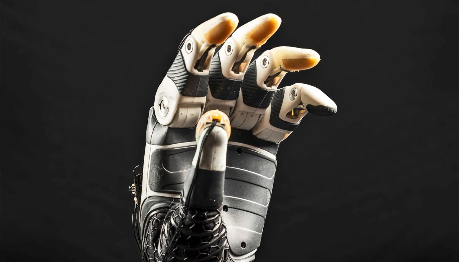 Watch: AI makes using a bionic hand way easier