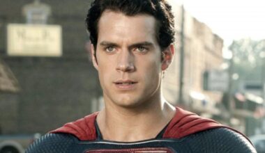 Zack Snyder Reveals Henry Cavill in the Reeves Superman Suit