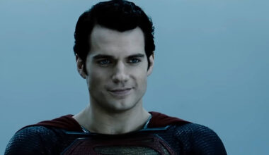 Zack Snyder shows Henry Cavill's Superman in iconic red trunks