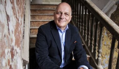 Obituary: Hugh Wallace, architect and charismatic host of TV property shows ‘The Great House Revival’ and ‘Home of the Year’