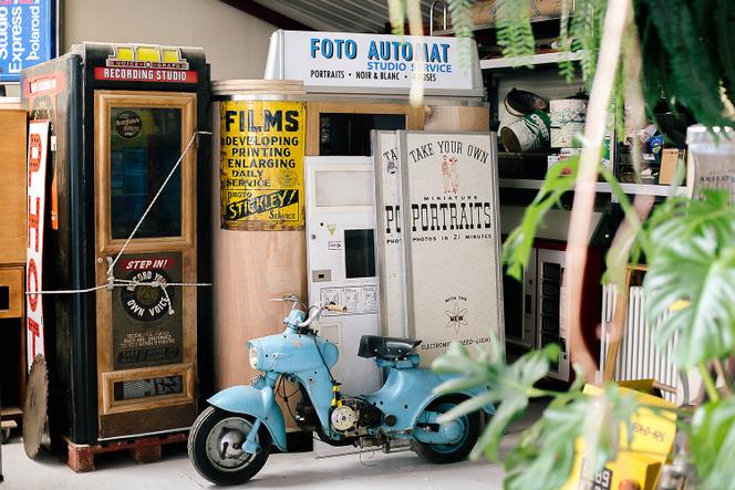 Inside the Fotoautomat atelier in Chartres, October 2025.