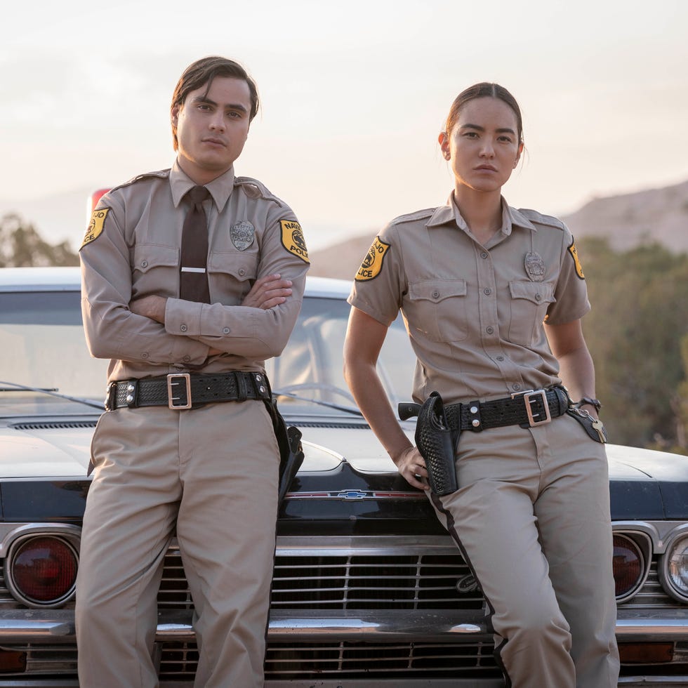 dark winds series 1 picture shows: (l r) kiowa gordon as jim chee and jessica matten as sgt. bernadette manuelito dark winds series 1 picture shows: (l r) kiowa gordon as jim chee and jessica matten as sgt. bernadette manuelito