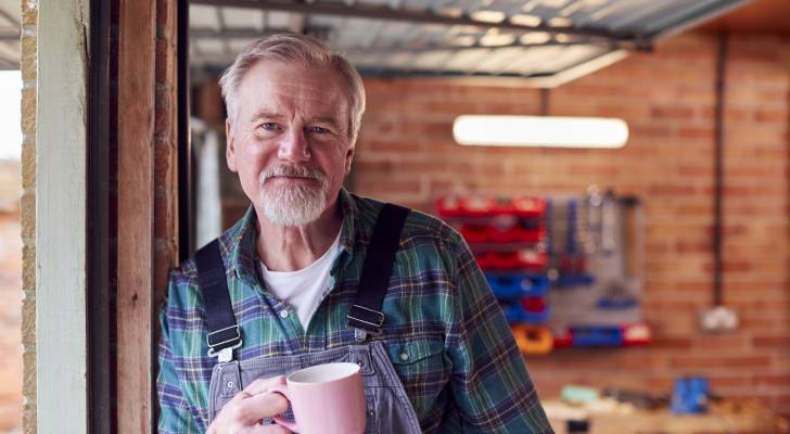 Millions of Americans retire with little or $0 in savings — here’s how they manage to make it work regardless