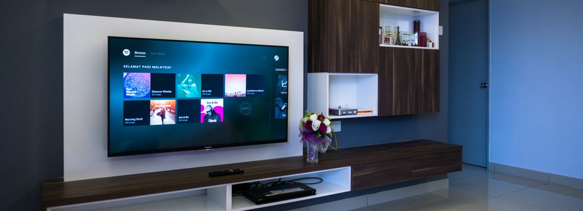 Nintendo (TSE:7974) Valuation After Higher Switch 2 Sales Forecast and Rising Production Costs