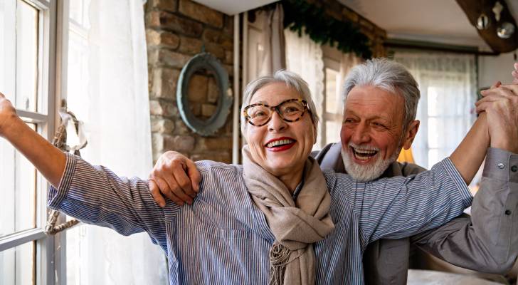 How many US retirees actually have $1M or more in investments (when their homes are excluded)?