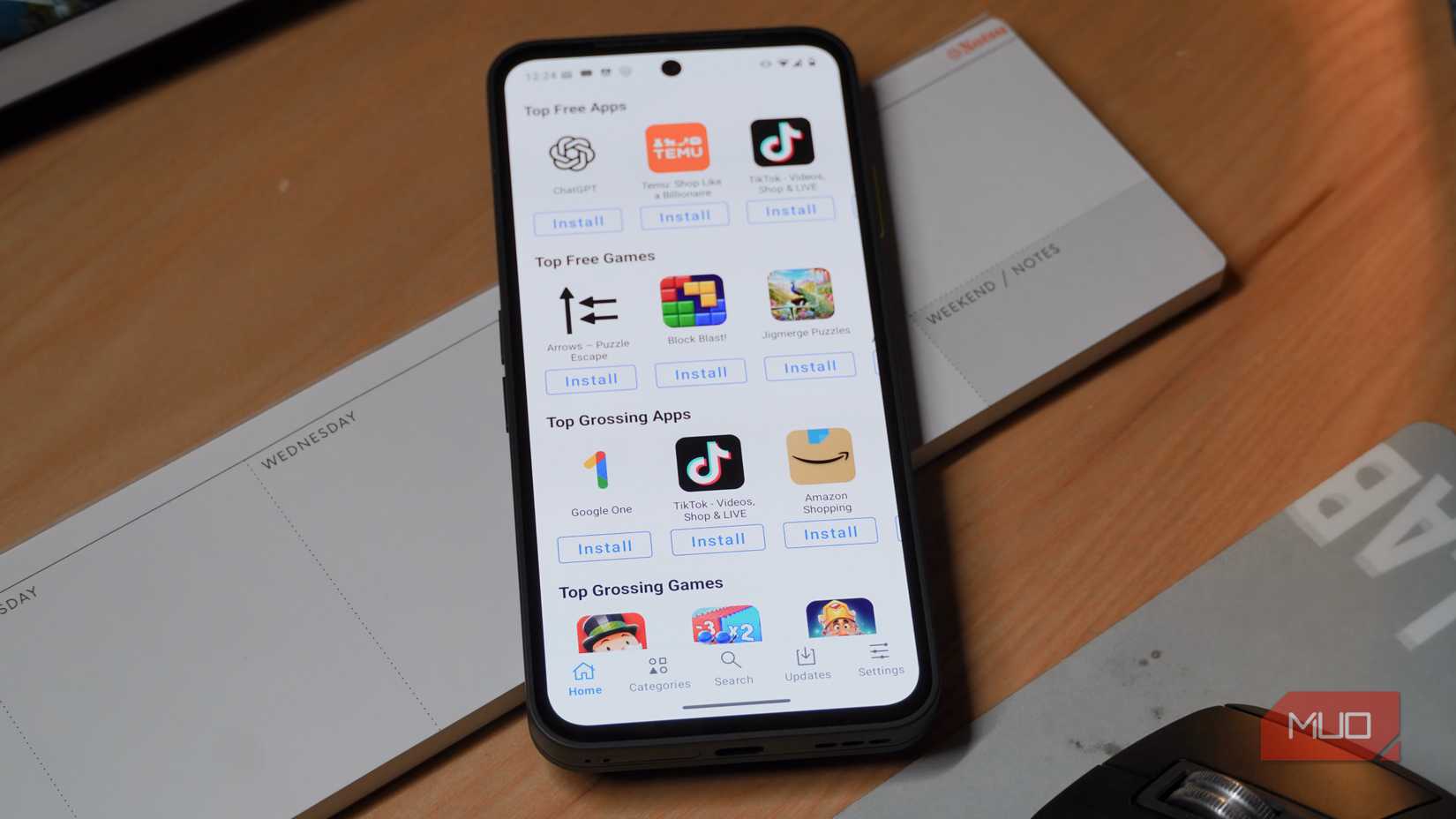 The App Lounge in /e/OS on a Fairphone 6.