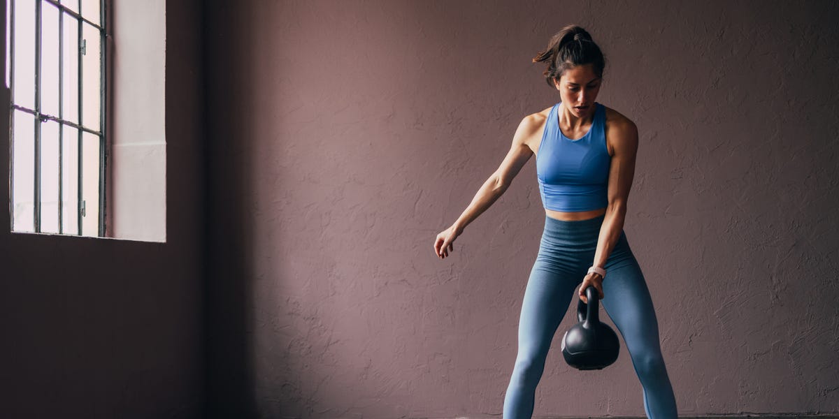 How Long It Takes To Add One Pound Of Muscle, According To Trainers