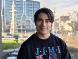 2x people shots: Portrait mode - 46mm, f/1.7, ISO 50, 1/104s (4080x3060px) - Redmi Note 15 Pro+ review