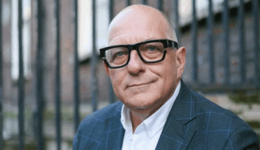 Architect and RTÉ presenter Hugh Wallace dies aged 68 · TheJournal.ie