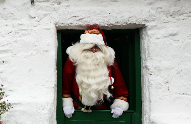 Santa asks children to get their letters in soon so he can reply to as many as possible - The Journal