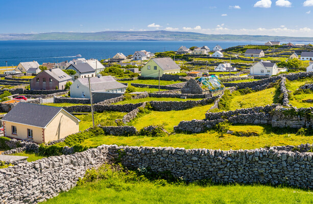 Judge lifts 'farcical' bail condition that Pro-Palestine activist living on Inis Oirr 'sign on' at Inis Mór