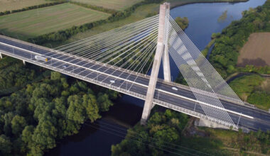 Ireland outperforms North on disposable income and life expectancy - but not on employment - The Journal