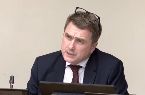 Minister admits it was 'misconceived' for department to post video with advice on moving back in with parents - The Journal