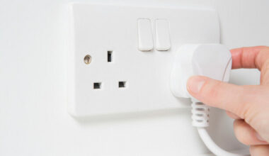 Consumers urged to switch energy suppliers to save money · TheJournal.ie