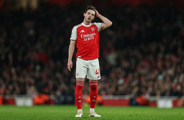 Two own goals save Arsenal's blushes against Wolves · The 42