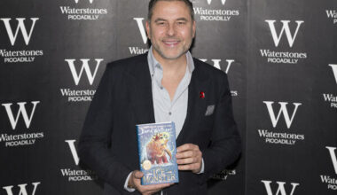 David Walliams dropped by publisher HarperCollins following investigation into misconduct - The Journal