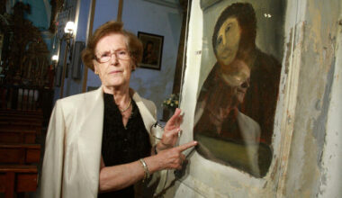 Spanish woman known for failed restoration of Jesus Christ fresco dies - The Journal
