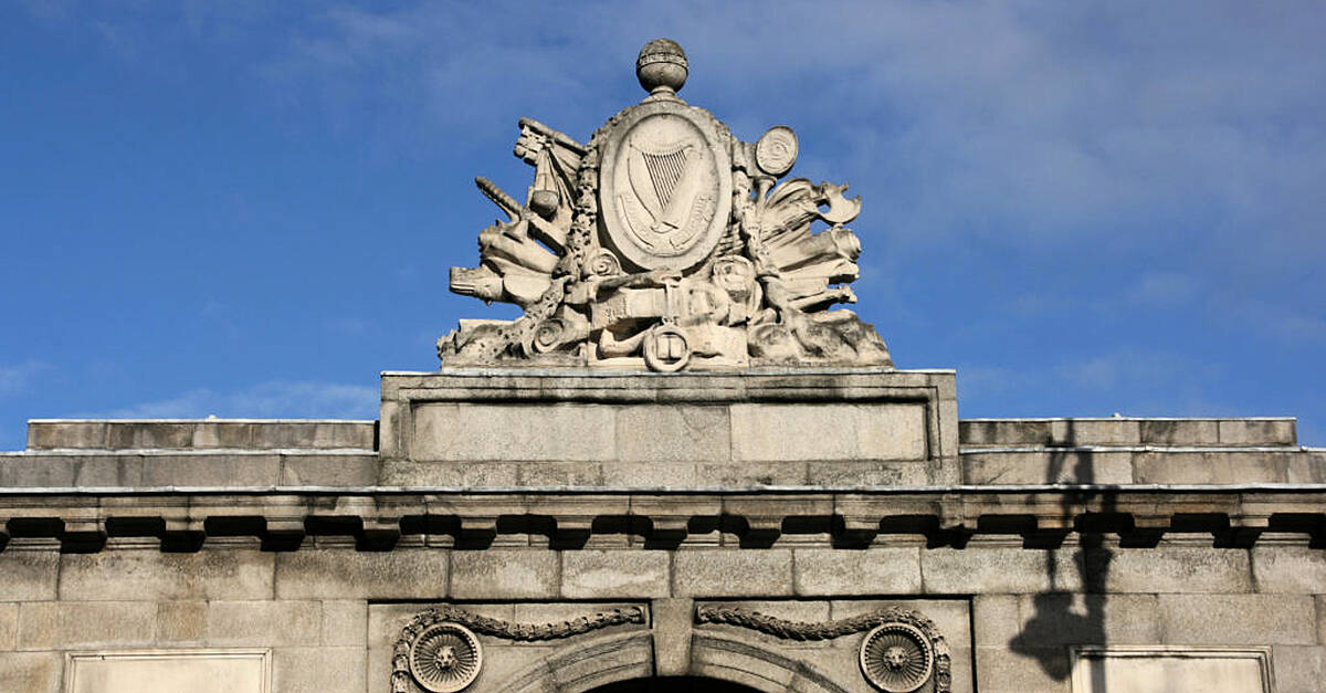 IAA entitled to ground aircraft and pilot of Irish Skydiving Club over safety concerns