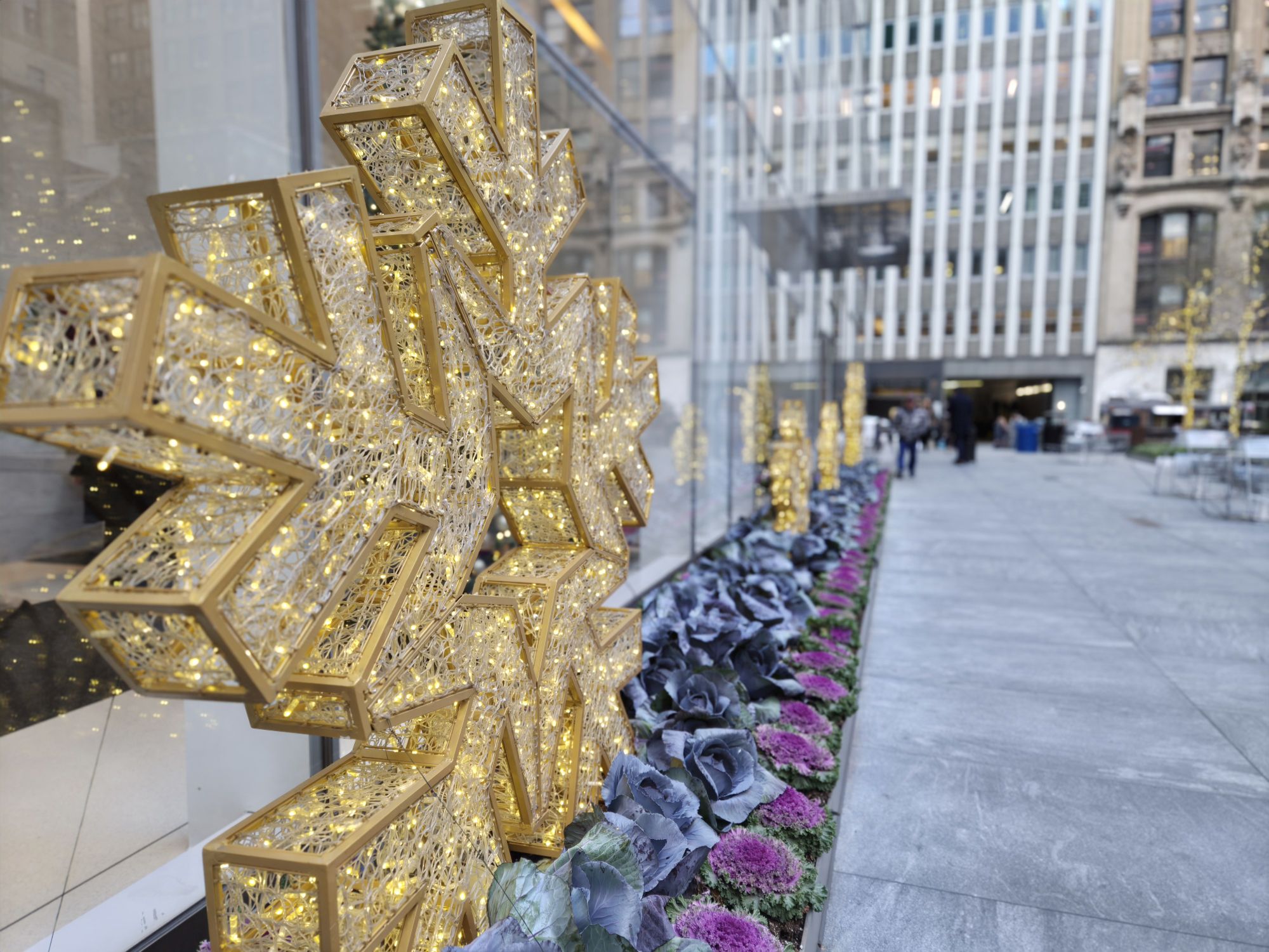 Expert RAW Variable Aperture sample.