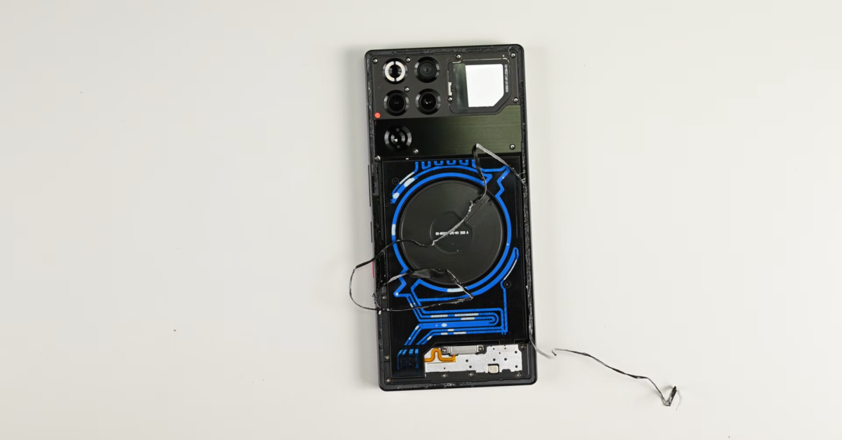 iFixit’s teardown of the RedMagic 11 Pro reveals the inner workings of its liquid-cooling tubes.