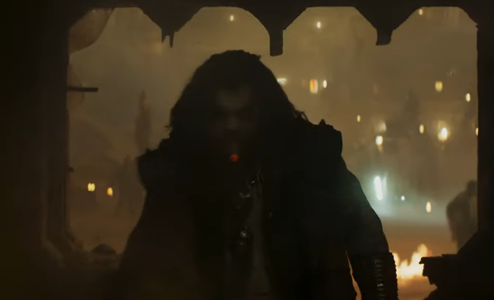 jason momoa lobo supergirl first look trailer 1