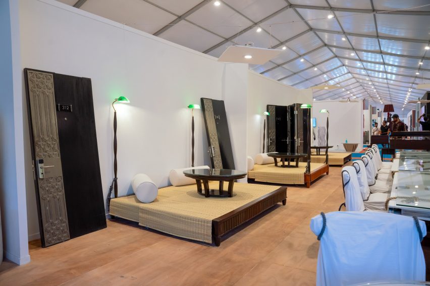 Cafe made from reclaimed materials 