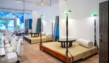 Lucas Muñoz makes Design Mumbai cafe from "mined" hotel