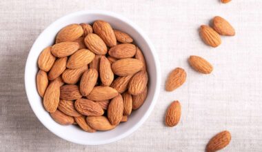 The Health Benefits of Almonds, According to Nutritionists