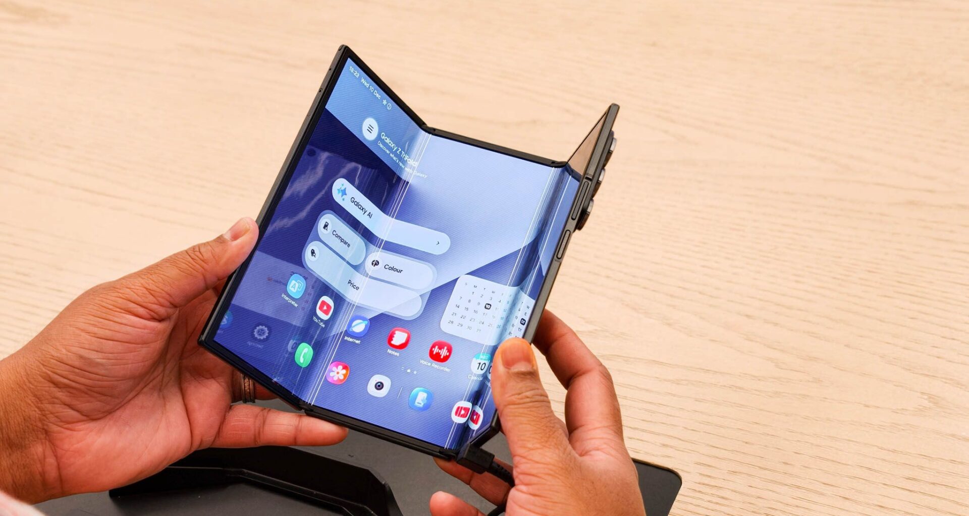 How fast is the Samsung Galaxy Z TriFold charging speed?