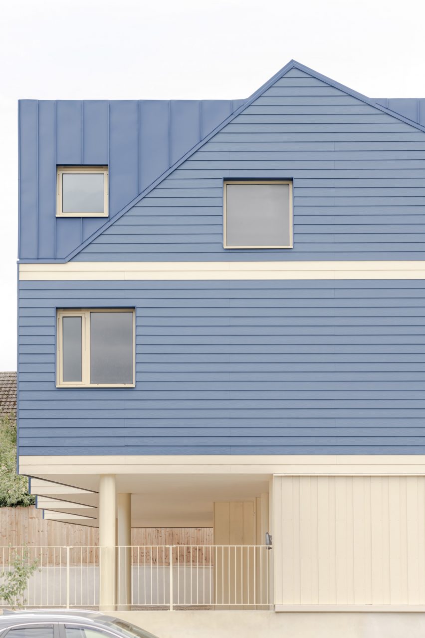 Side view of infill housing block by Office S&M