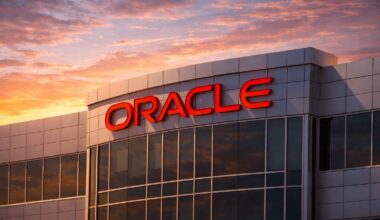 Oracle stock holds near $200 as year-end Fed minutes loom and AI spending worries linger
