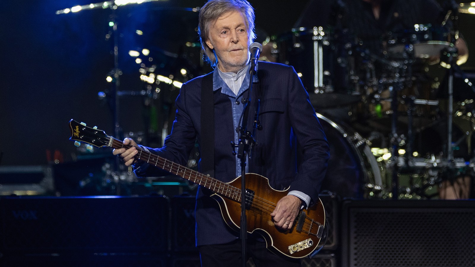 Paul McCartney Pays Tribute to Hofner Bass Company