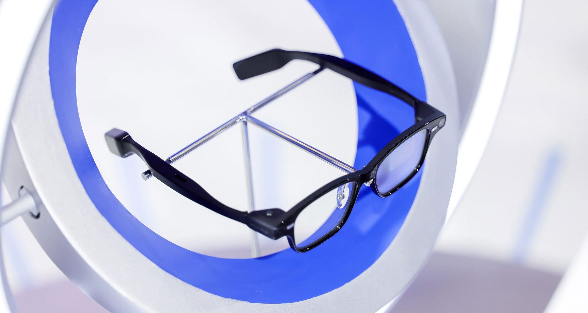 Alibaba Launches Smart Glasses to Rival Meta Ray-Ban Display