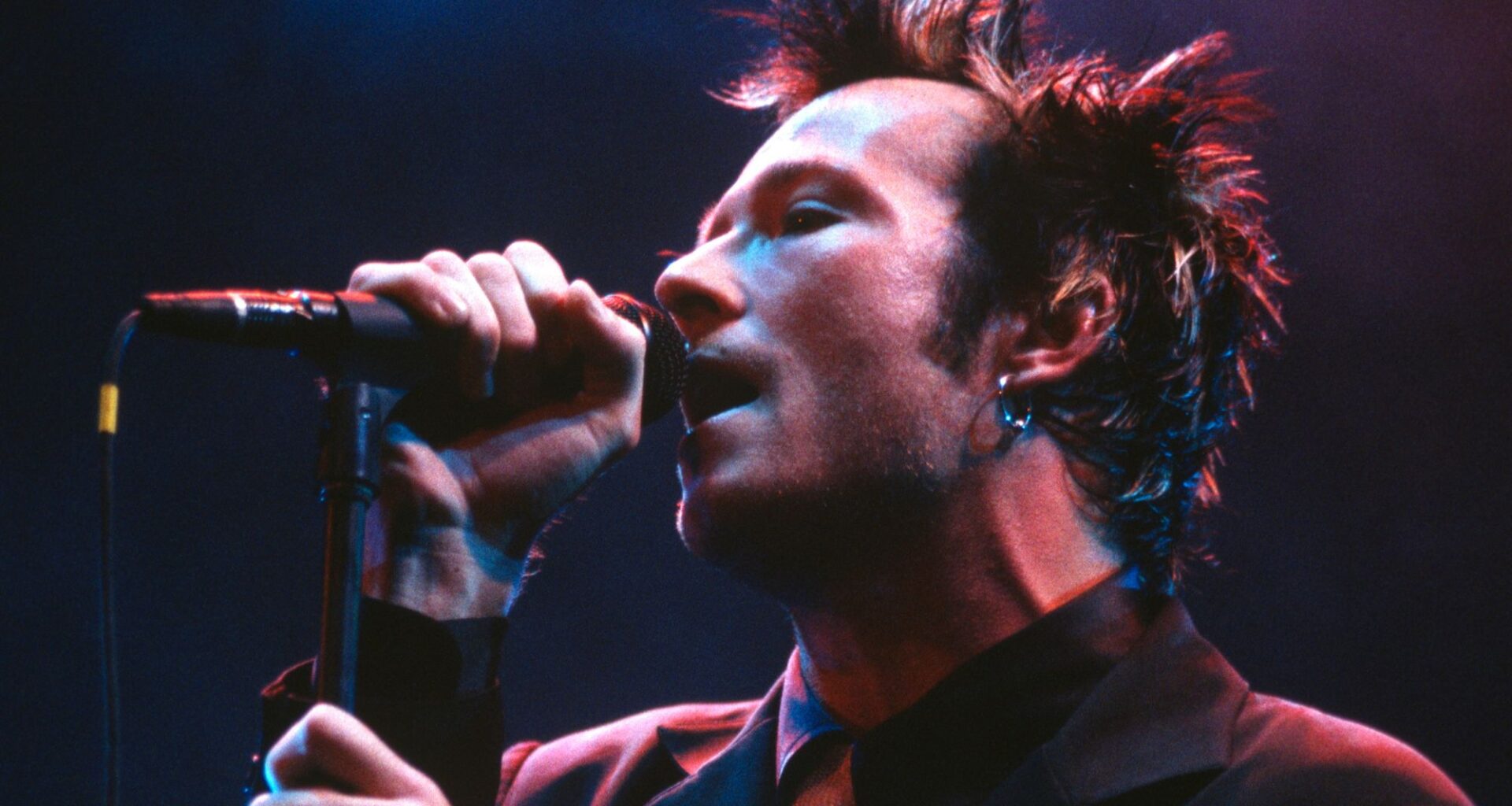 Previously unreleased Scott Weiland song 'If I Could Fly' shared 10 years after his death