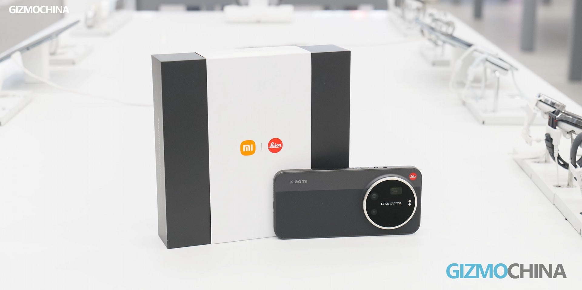 Xiaomi 17 Ultra by Leica Unboxing & Hands-on: Makes Photography Feel More Special￼