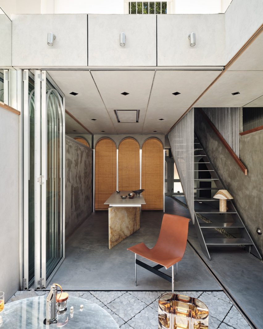 Moving walls in courtyard