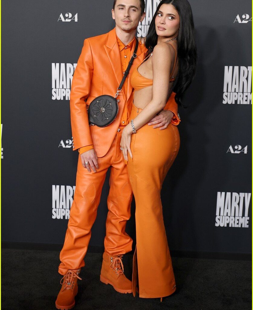 timothee chalamet kylie jenner marty supreme premiere 015252623