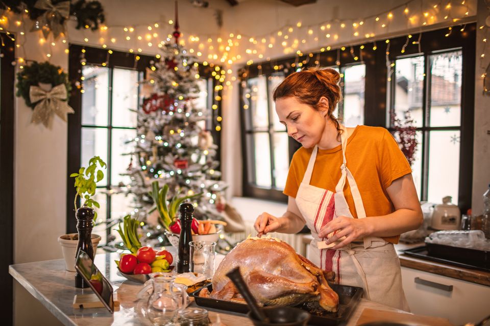 When it comes to the difficult chores associated with Christmas, help is sometimes slow to arrive. Photo: Getty