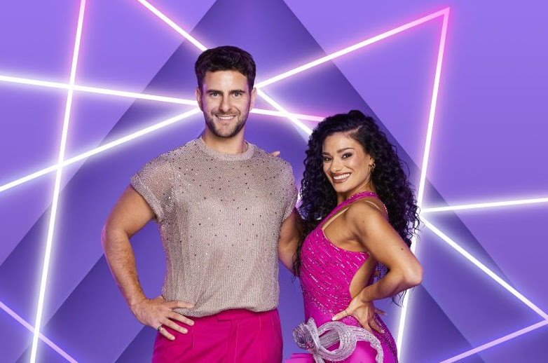 Eric Roberts gets his partner for RTE's Glitterball Extravaganza