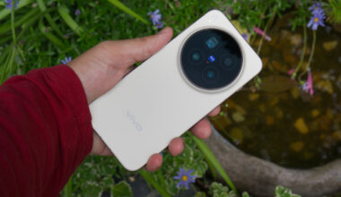 vivo X300 Pro showing rear cover in hand