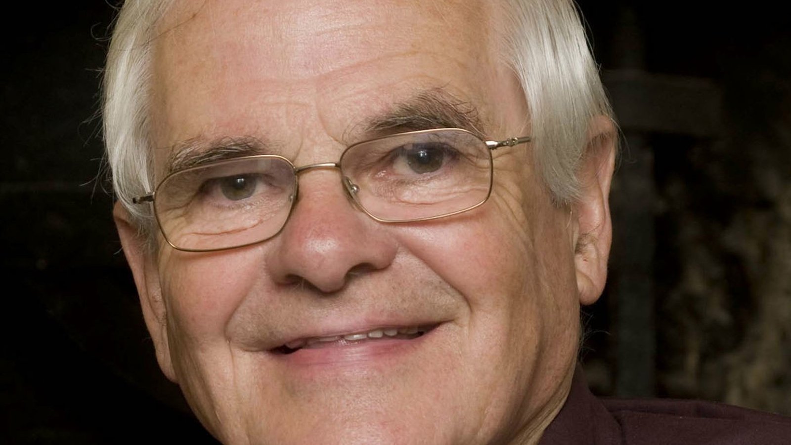 Renowned Irish traditional singer Seán Ó Sé dies, aged 89