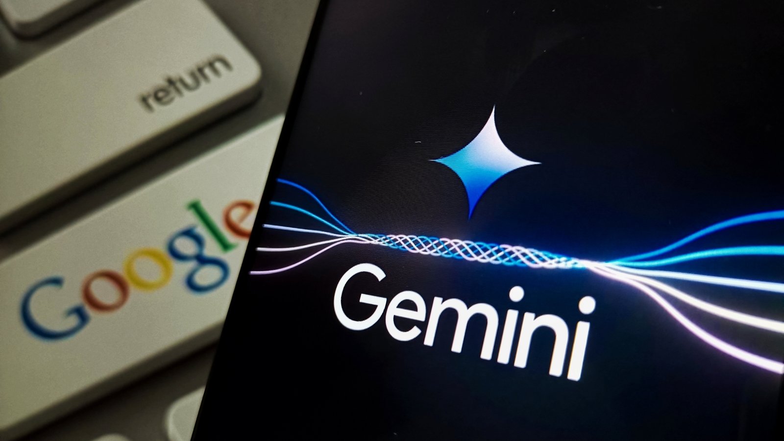 Apple, Google strike Gemini deal for revamped Siri