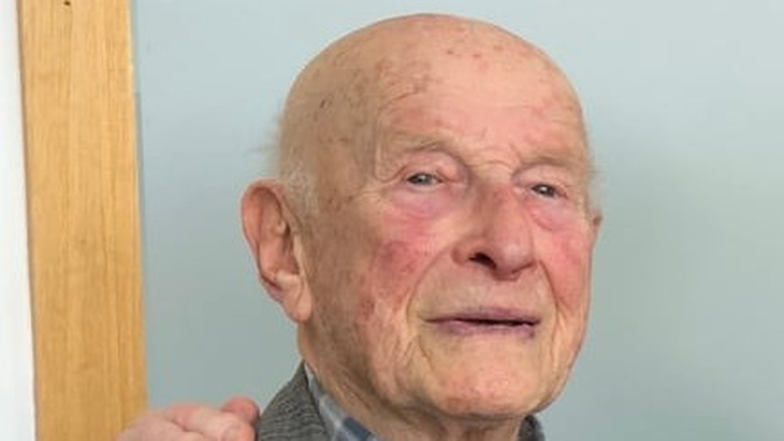 Ireland's oldest man was 'larger than life'