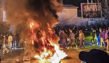 Iran warns US it will retaliate against any attack