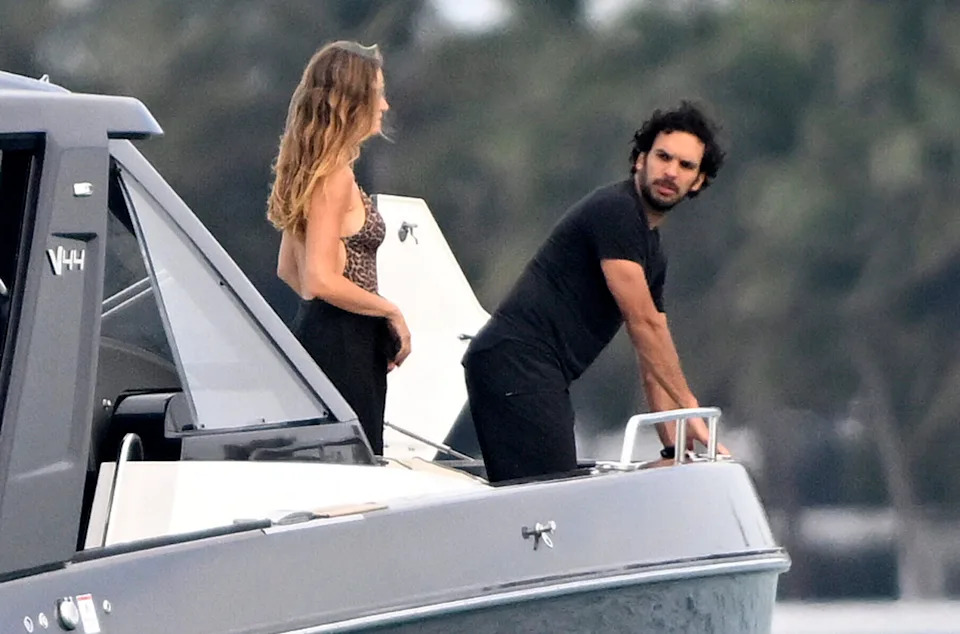  <span class="wp-caption-text">MEGA</span>