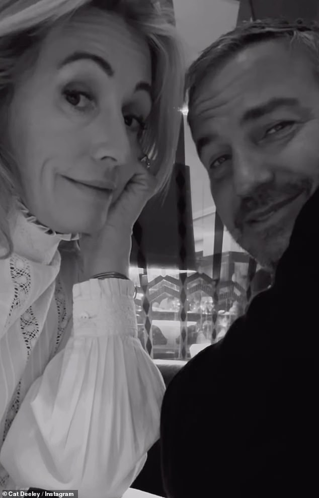 Cat shared a video from dinner with her friend