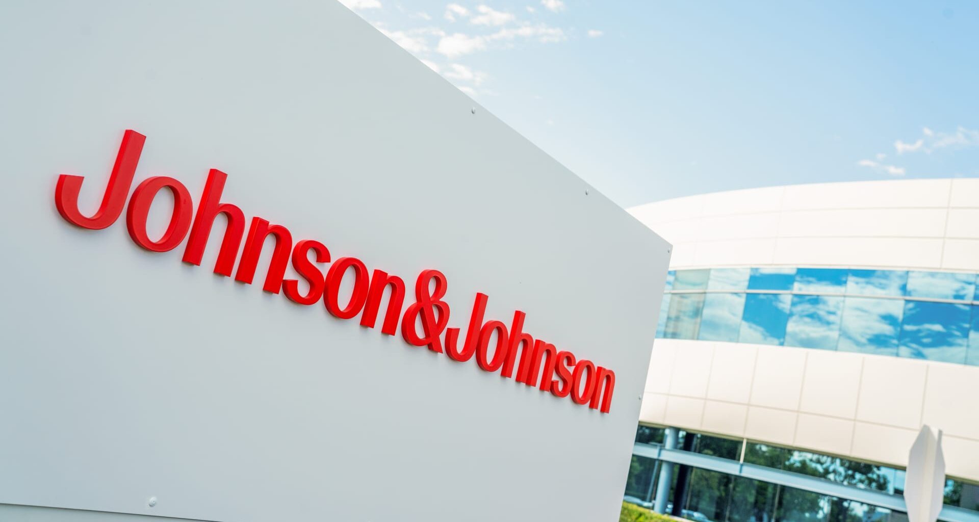 Johnson & Johnson (JNJ) Q4 earnings