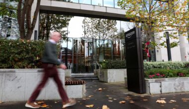 16,000 jobs to be cut in latest anti-bureaucracy push