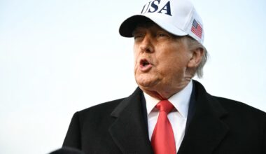 U.S. stocks dip and oil jumps as Iran, Fed independence concerns rise