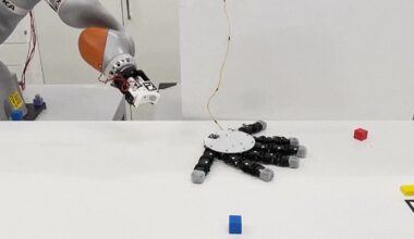 This robotic hand crawls away, grabs objects and reattaches